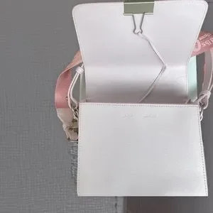 ハンドバッグ Off White Light pink leather small Plain Binder handbag Off White Binder Clip Flap Bag Leather Mini Pink 1840462
